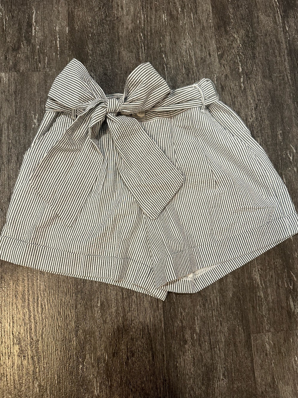 Lauren James Seersucker Grey & White Striped Tie-Waist Bermuda Shorts